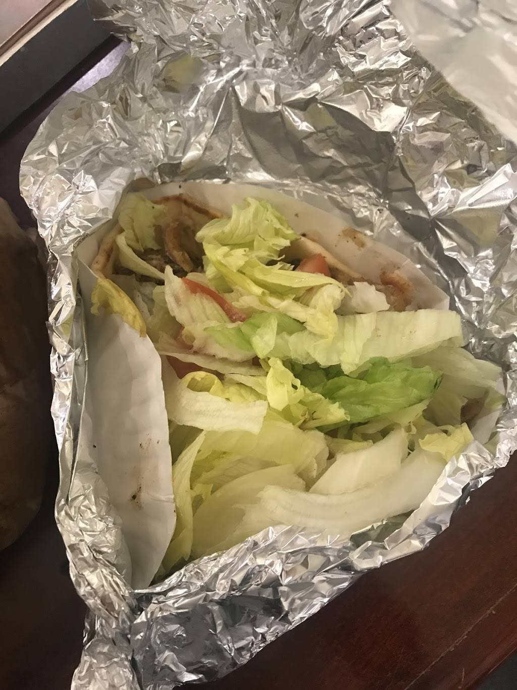 Crown Fried Chicken | restaurant | 8792 Parsons Blvd, Jamaica, NY 11432, USA | 3475168942 OR +1 347-516-8942