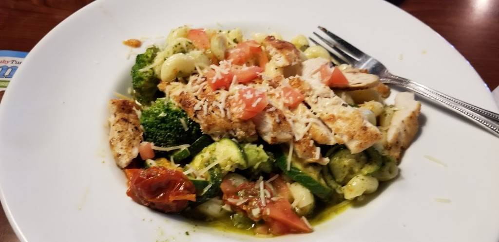 Ruby Tuesday | restaurant | 245 SW Commerce Dr, Lake City, FL 32025, USA | 3867193845 OR +1 386-719-3845