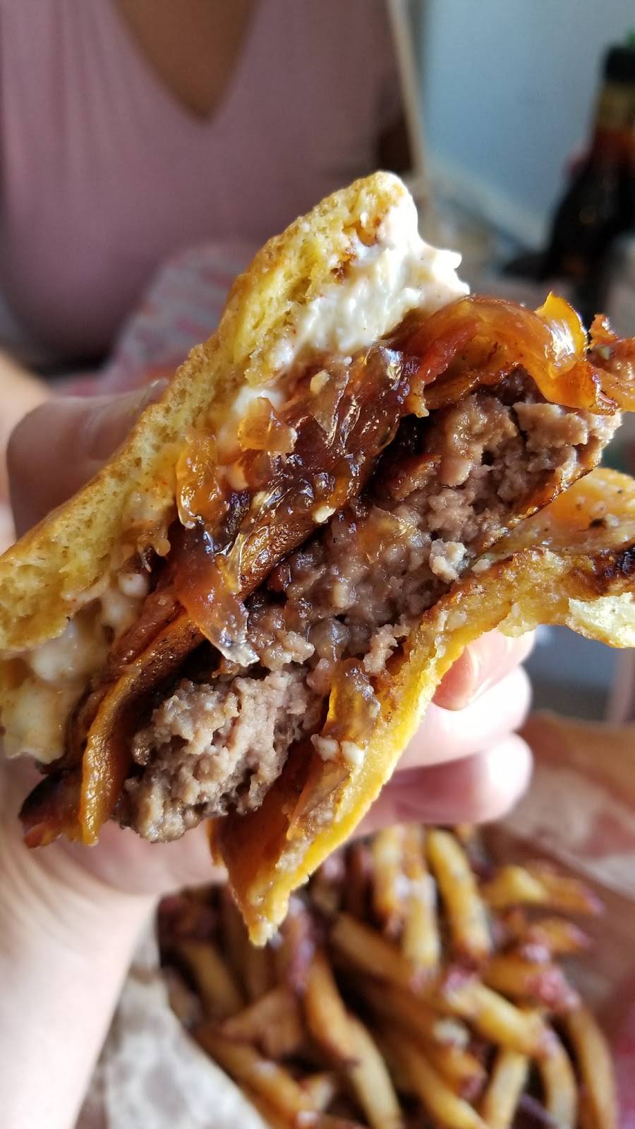 Good Stuff Eatery | restaurant | 303 Pennsylvania Ave SE, Washington, DC 20003, USA | 2025438222 OR +1 202-543-8222