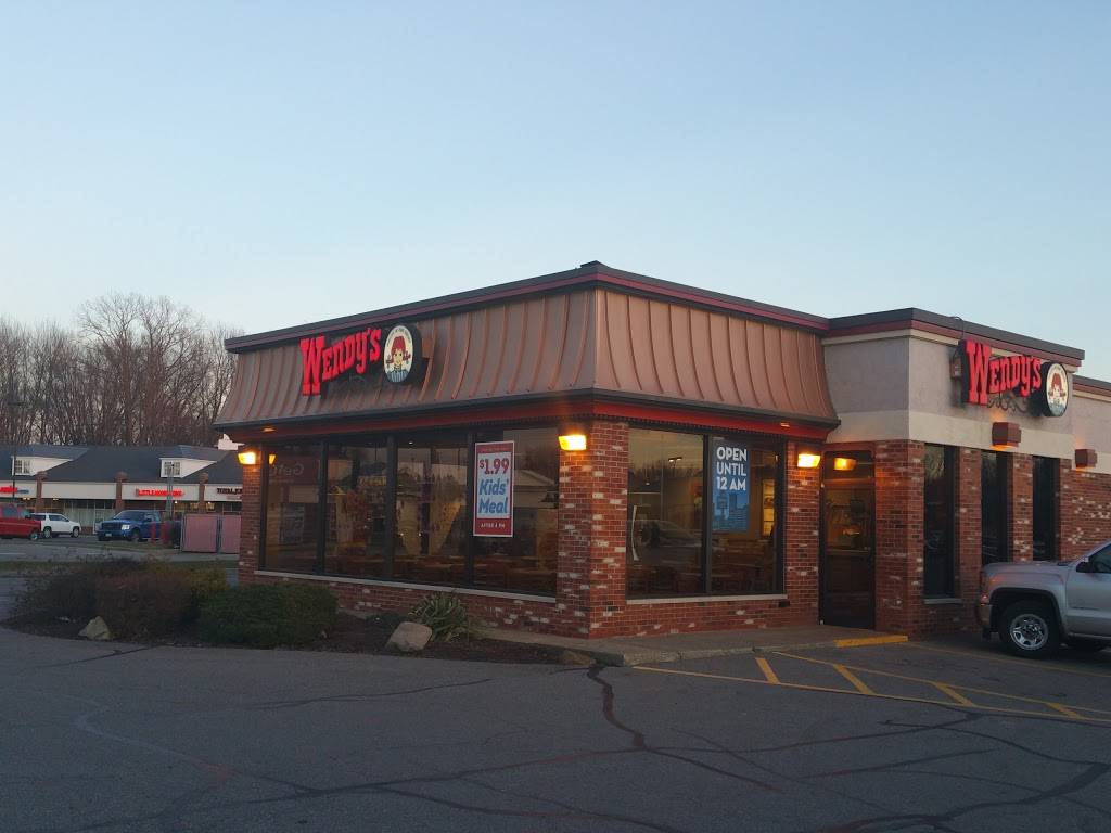 Wendys | restaurant | 34323 Center Ridge Rd, North Ridgeville, OH 44039, USA | 4403272113 OR +1 440-327-2113