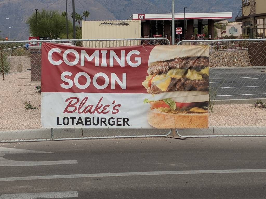 Blakes Lotaburger | restaurant | 3560 N Craycroft Rd, Tucson, AZ 85750, USA | 5207773657 OR +1 520-777-3657