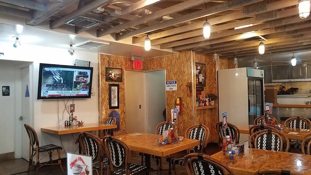 Corona Airport Cafe | restaurant | 1903 Aviation Dr, Corona, CA 92880, USA | 9512731643 OR +1 951-273-1643