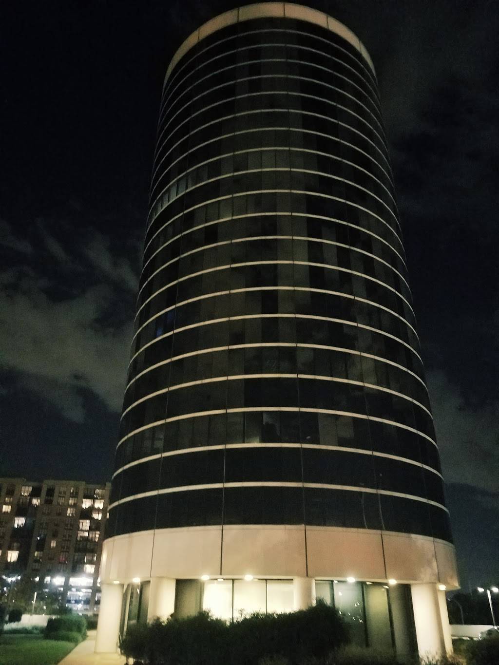 Woodstock Cafe | restaurant | 2800 Shirlington Rd, Arlington, VA 22206, USA | 7038452800 OR +1 703-845-2800