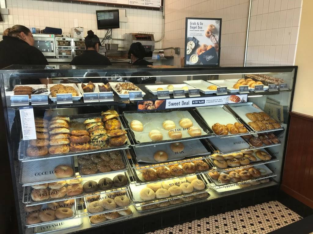 Noahs Bagels | cafe | 15270 Antioch St #15276, Pacific Palisades, CA 90272, USA | 3102301461 OR +1 310-230-1461