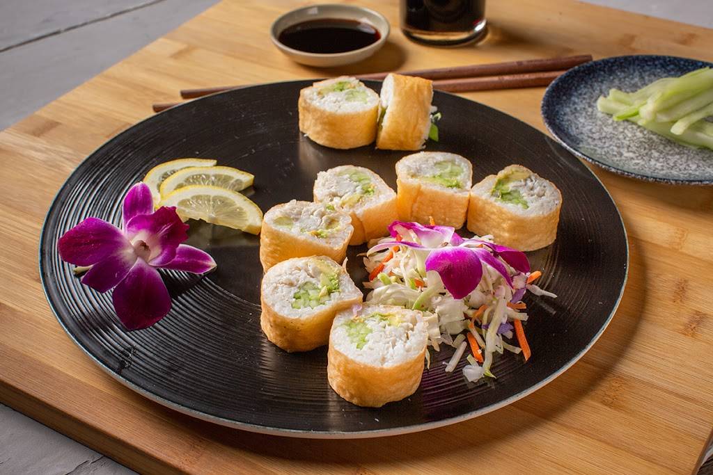 YamaChens sushi | restaurant | 9650 Main St Ste 41, Fairfax, VA 22031, USA | 7038655558 OR +1 703-865-5558