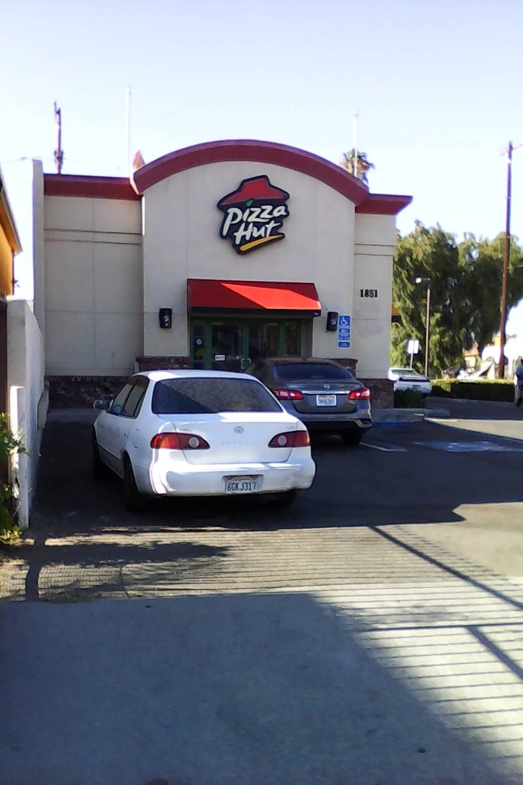 Pizza Hut | restaurant | 1851 W Slauson Ave, Los Angeles, CA 90047, USA | 3232902290 OR +1 323-290-2290