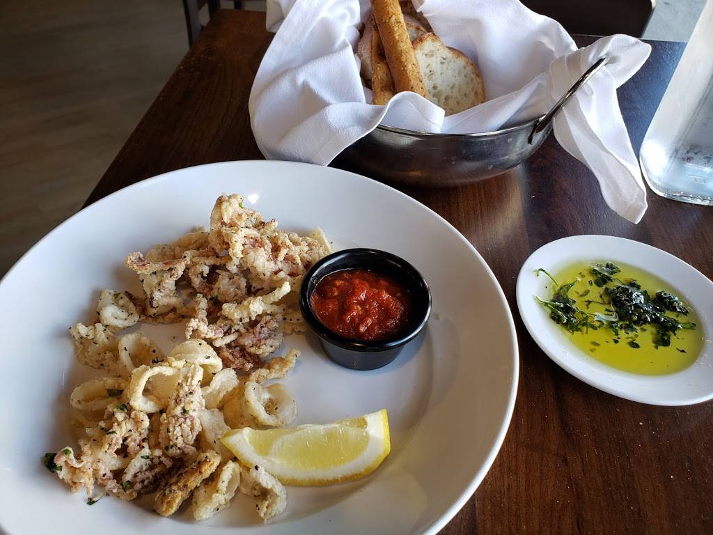 DMarcos Italian Restaurant and Wine Bar | restaurant | 401 S Main St, Rochester, MI 48307, USA | 2487594951 OR +1 248-759-4951