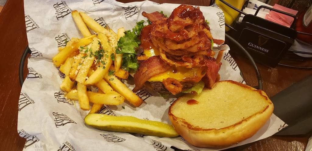 Tilted Kilt | restaurant | 324 E Shaw Ave, Fresno, CA 93710, USA | 5592244041 OR +1 559-224-4041