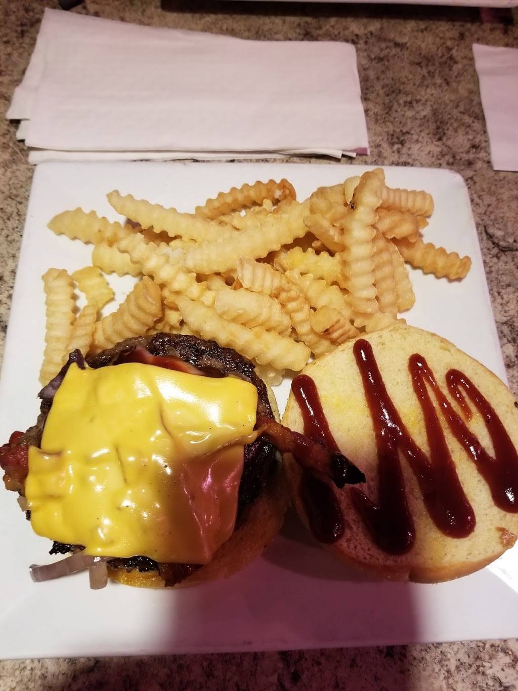 Cherrys Bar and Grill | restaurant | 10033 E Adamo Dr, Tampa, FL 33619, USA | 8136853465 OR +1 813-685-3465