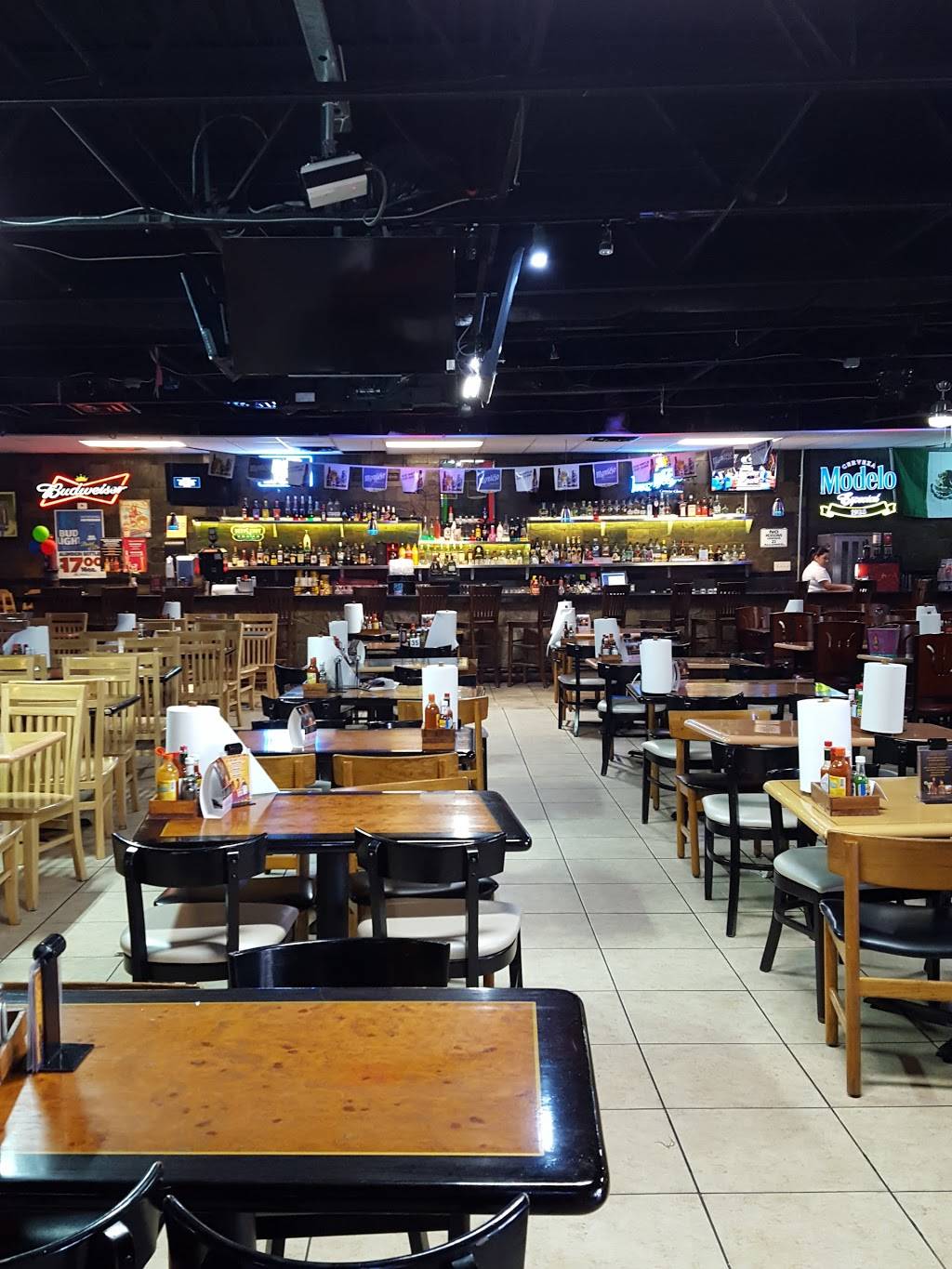 Mariscos La Marina | restaurant | 9404 Ovella Ave, Dallas, TX 75220, USA | 2143660703 OR +1 214-366-0703