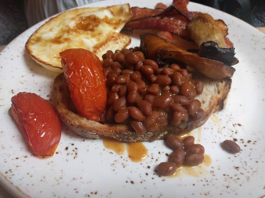 The East Pole | restaurant | 133 E 65th St, New York, NY 10065, USA | 2122492222 OR +1 212-249-2222