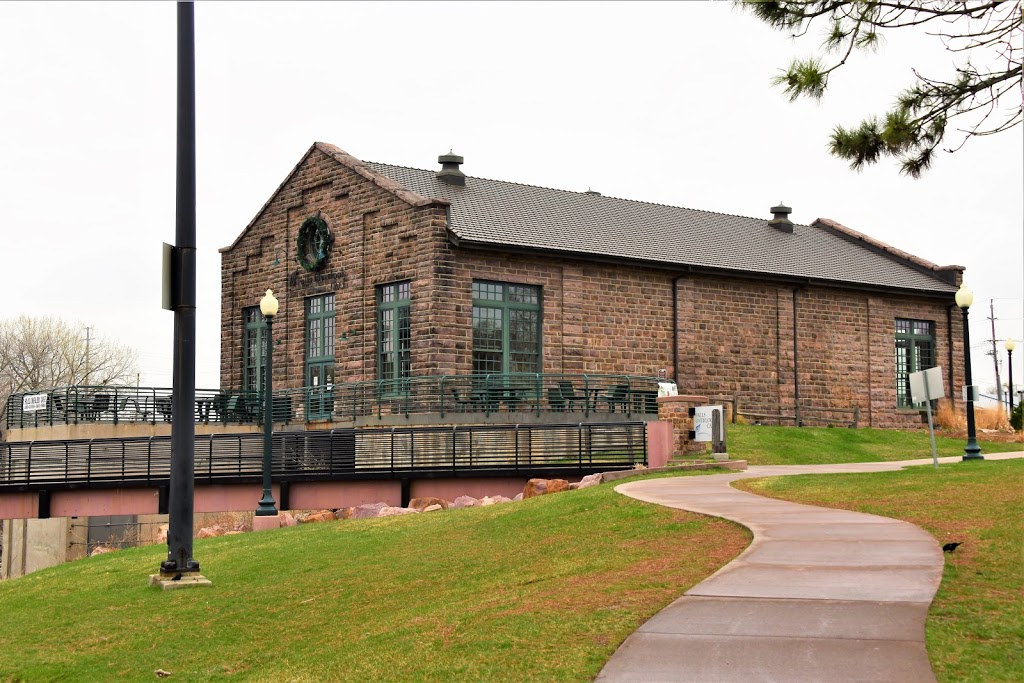 Falls Overlook Cafe | restaurant | 825 N Weber Ave, Sioux Falls, SD 57103, USA | 6053674885 OR +1 605-367-4885