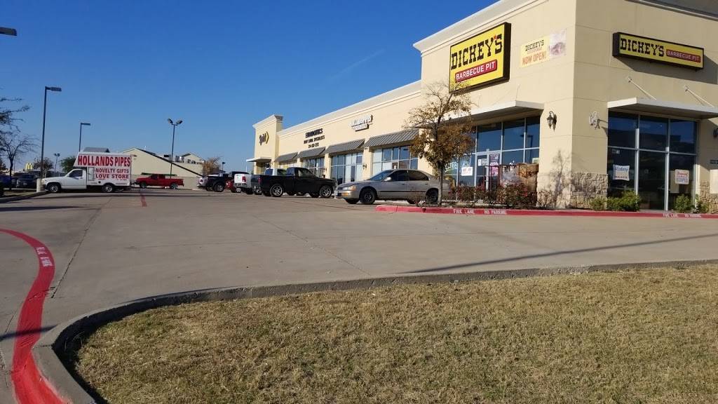 Dickeys Barbecue Pit | restaurant | 4475 Adler Dr, Dallas, TX 75211, USA | 2143318088 OR +1 214-331-8088