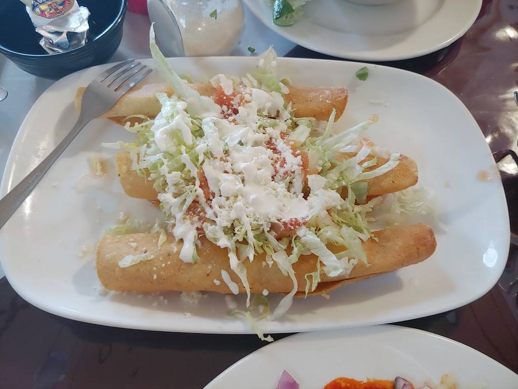 Figueroas Mexican Grill | restaurant | 38575 6th St E, Palmdale, CA 93550, USA | 6614805152 OR +1 661-480-5152