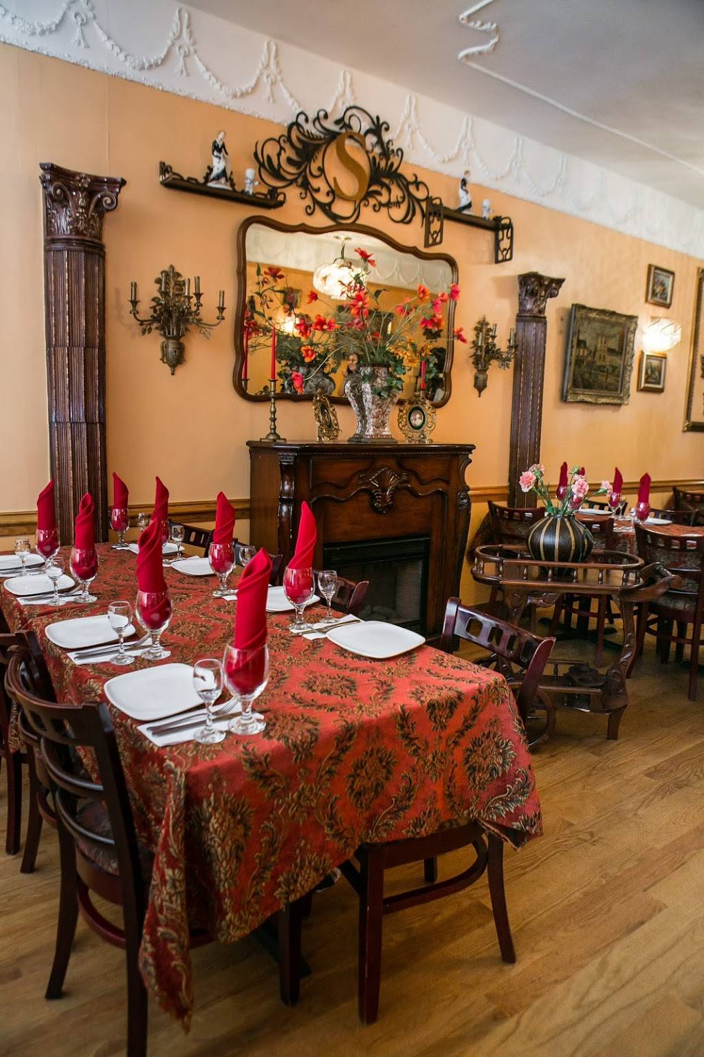 Svetas House | restaurant | 9260 Queens Blvd, Rego Park, NY 11374, USA | 7188991405 OR +1 718-899-1405