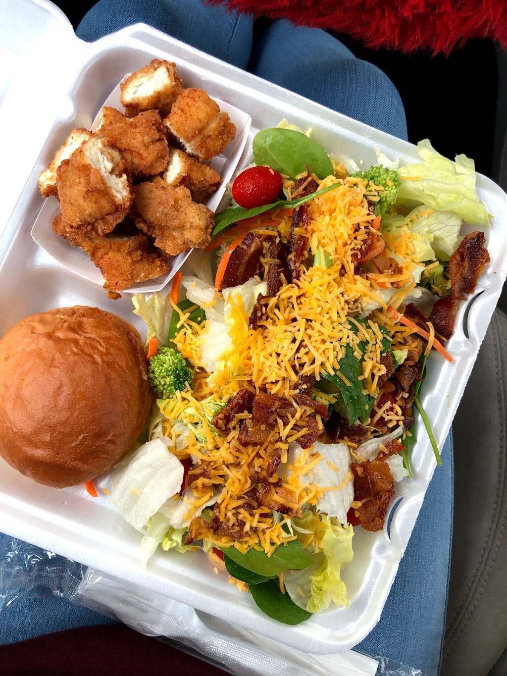 Burger Tex @ Brittmoore | restaurant | 10900 Brittmoore Park Dr M, Houston, TX 77041, USA | 7134660785 OR +1 713-466-0785