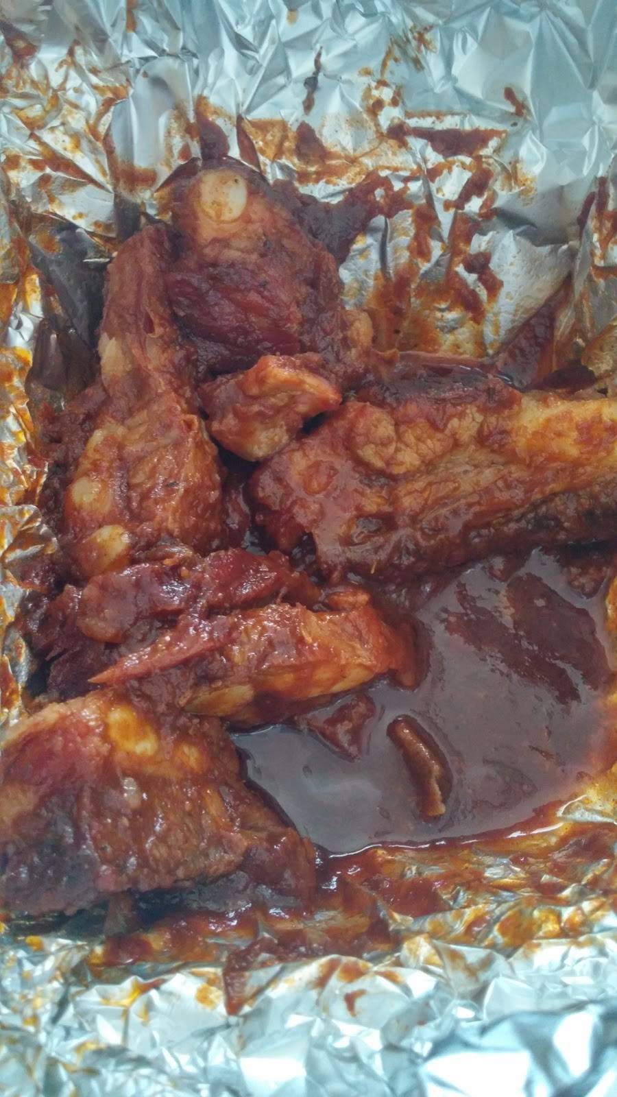 Hillerys Bar BQ | restaurant | 2021 N Lewis Ave, Waukegan, IL 60087, USA | 8473360033 OR +1 847-336-0033