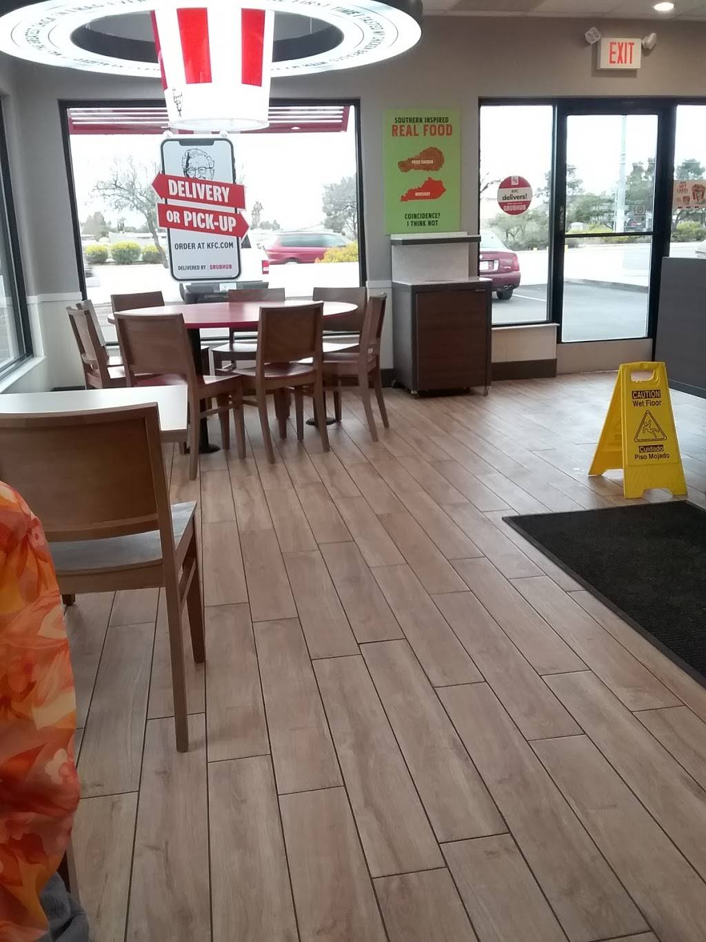 KFC | restaurant | 7245 E Golf Links Rd, Tucson, AZ 85730, USA | 5202960370 OR +1 520-296-0370