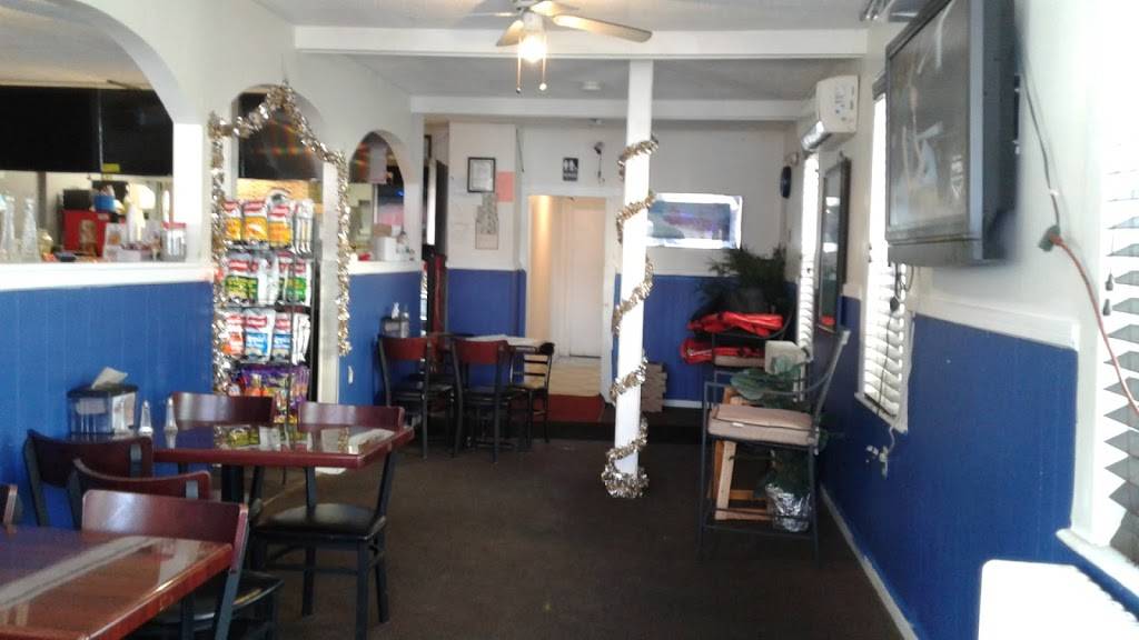 Georges Pizza (West Brookfield) | restaurant | 4 E Main St, West Brookfield, MA 01585, USA | 5088678100 OR +1 508-867-8100