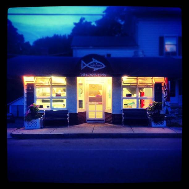 The Take Away | restaurant | 82 Chapel St, Norwood, MA 02062, USA | 7817691395 OR +1 781-769-1395