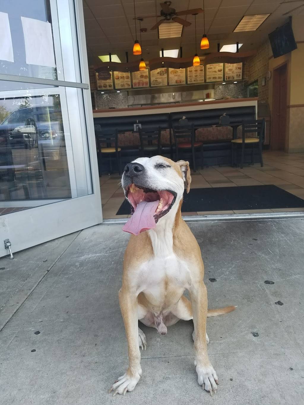 Jalapeños Mexican Grill | restaurant | 14919 SE Stark St #101, Portland, OR 97233, USA | 5034774715 OR +1 503-477-4715