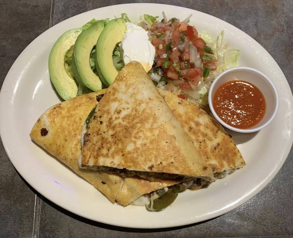 Amigos Restaurant & latín food | restaurant | 1664 Sycamore View Rd Suite 102, Memphis, TN 38134, USA | 9012075700 OR +1 901-207-5700