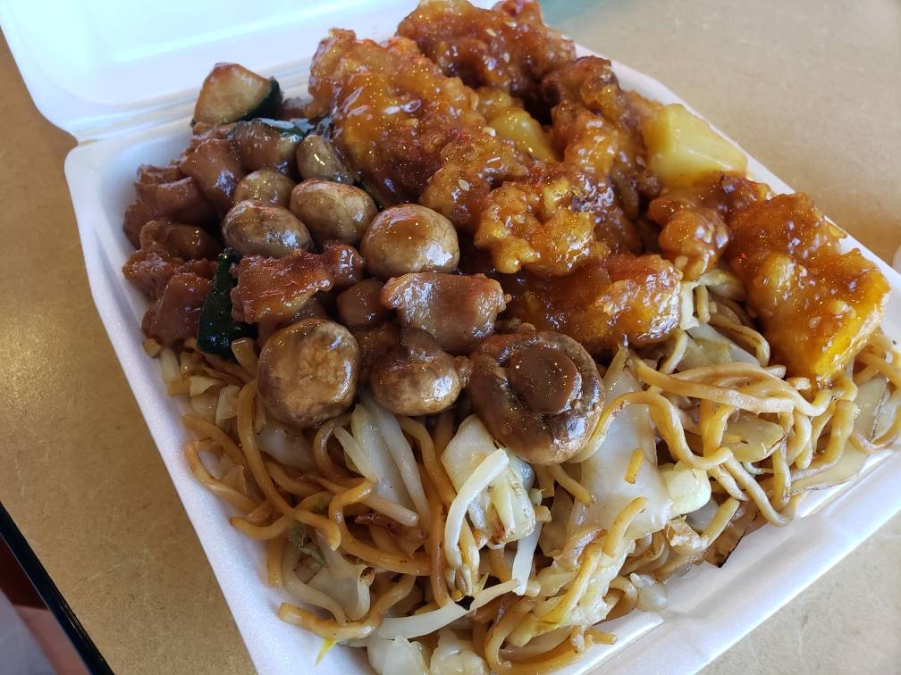 China Bistro | restaurant | 4000 Coffee Rd #1, Bakersfield, CA 93308, USA | 6612133268 OR +1 661-213-3268