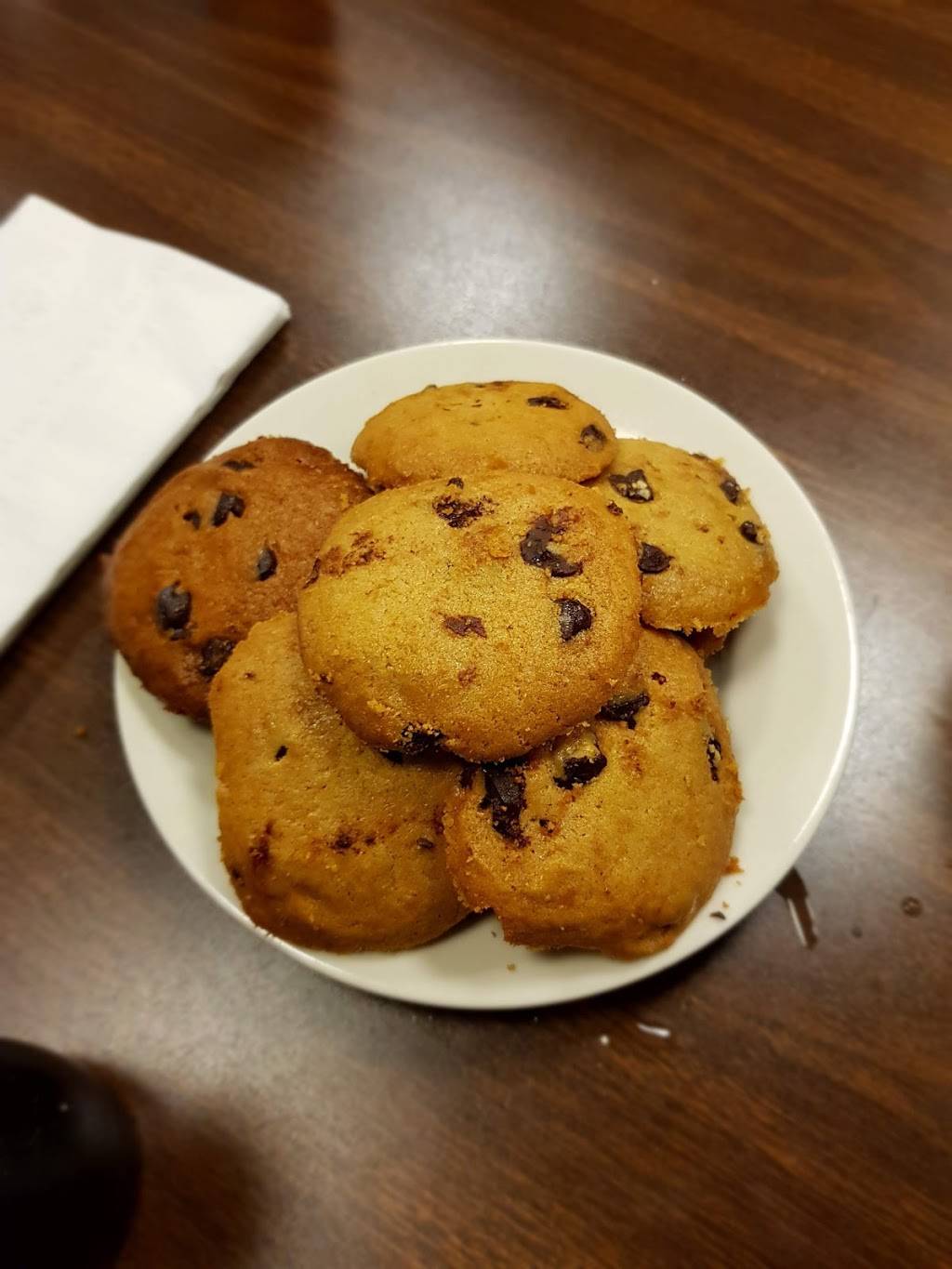 Char Bar | restaurant | 2142 L St NW, Washington, DC 20037, USA | 2027854314 OR +1 202-785-4314