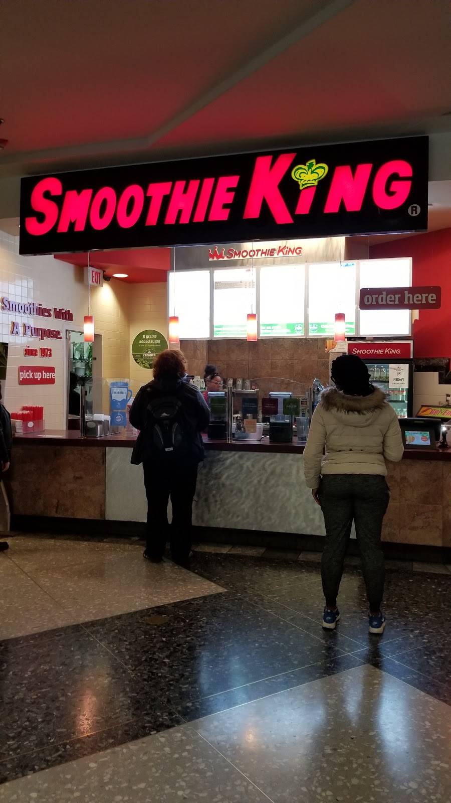 Smoothie King | restaurant | 1625 Chestnut St #207, Philadelphia, PA 19103, USA | 2155579557 OR +1 215-557-9557