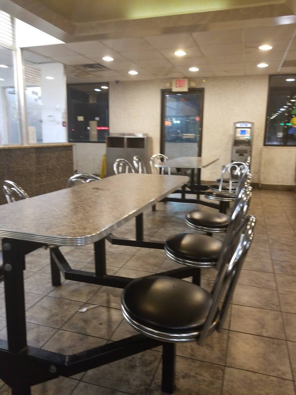 Capital Coney Island | restaurant | 8926 Eight Mile Rd, Ferndale, MI 48220, USA | 2485843773 OR +1 248-584-3773