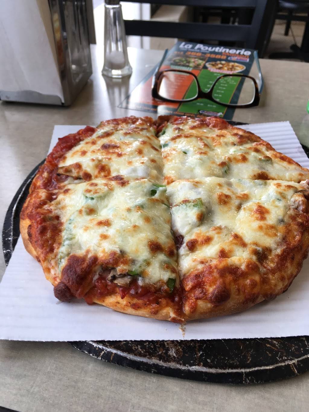 Bobbies Pizza & Subs | restaurant | 1443 Ogilvie Rd, Gloucester, ON K1J 7P3, Canada | 6137417000 OR +1 613-741-7000