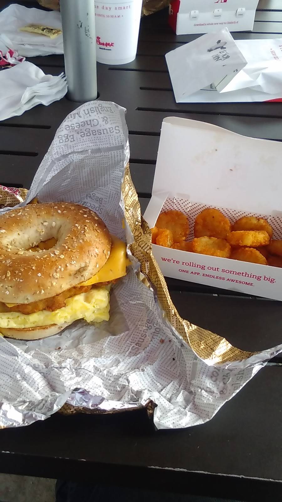 Chick-fil-A | restaurant | 1535 N Cockrell Hill Rd, Dallas, TX 75211, USA | 2143312400 OR +1 214-331-2400