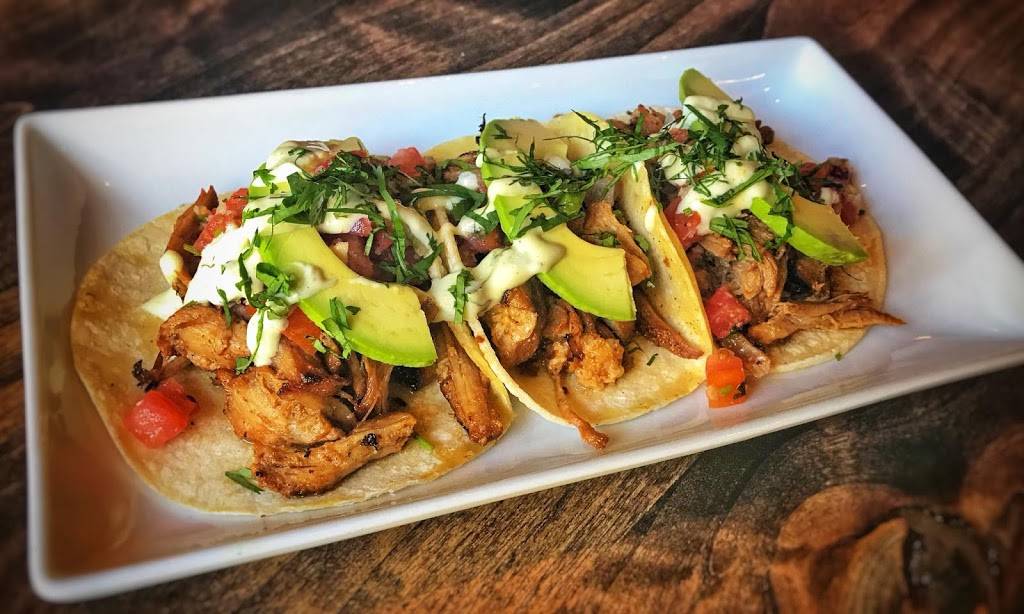 Brickyard Kitchen & Bar | restaurant | 1475 Eureka Rd #120, Roseville, CA 95661, USA | 9168368406 OR +1 916-836-8406