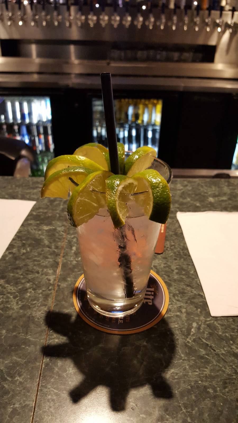 The Spot Sports Bar & Grill | restaurant | 4224 E Valley Rd, Renton, WA 98057, USA | 4252518053 OR +1 425-251-8053