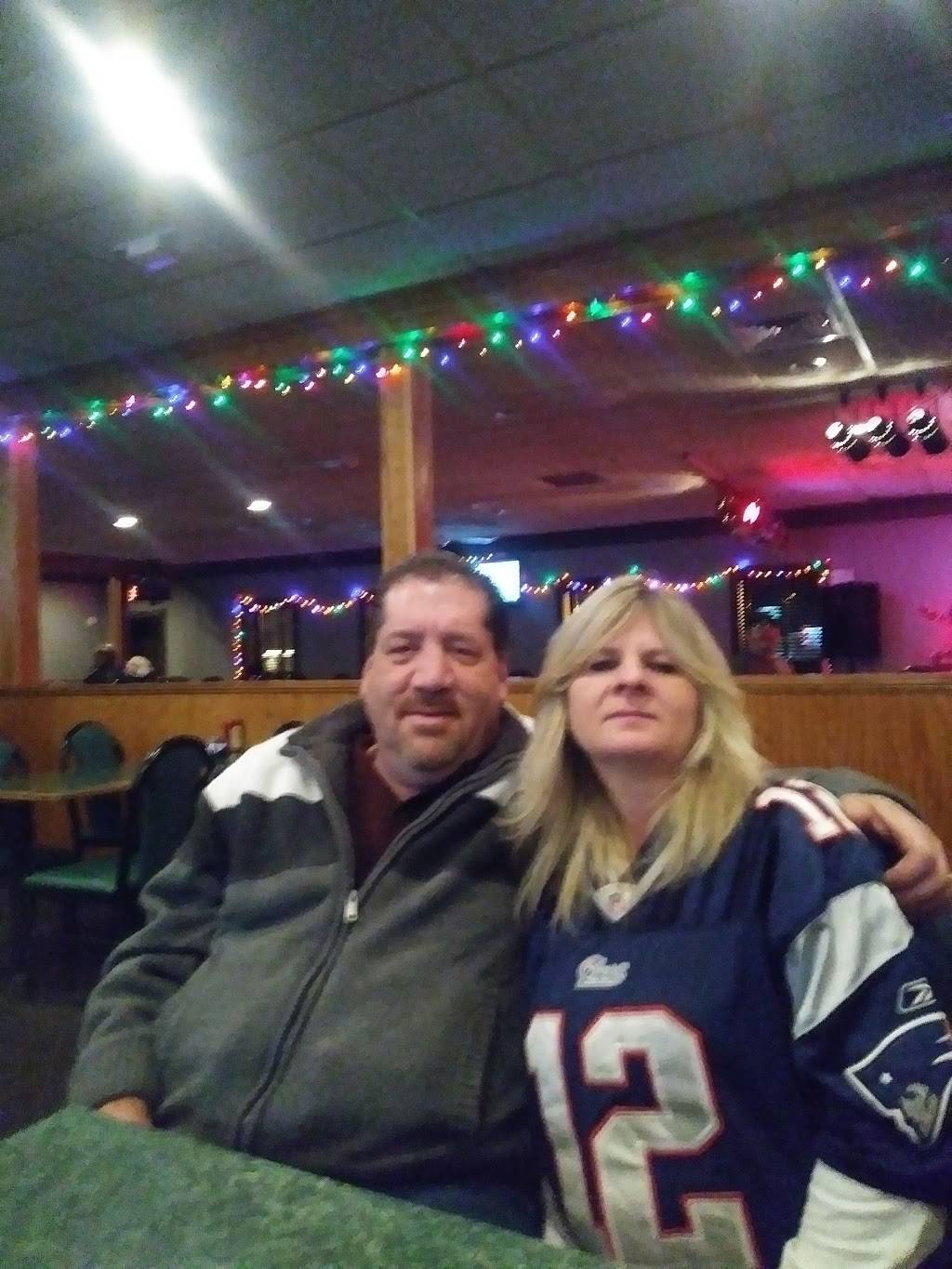 Red Rose Cafe | restaurant | 800 Broad St, East Weymouth, MA 02189, USA | 7813373322 OR +1 781-337-3322