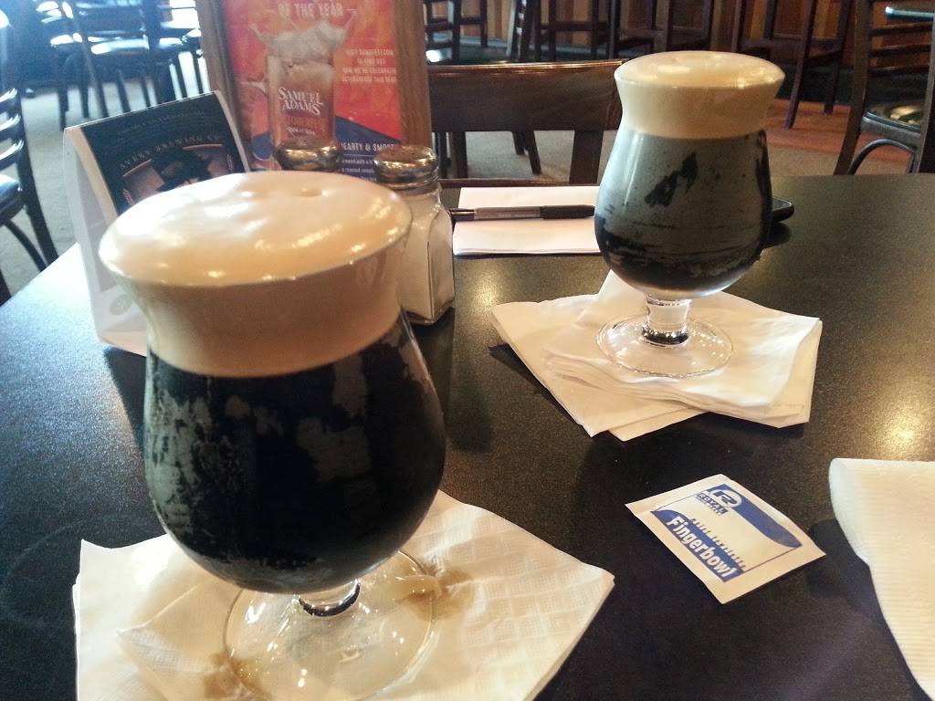 Dogwood Restaurant | restaurant | 10 Centre Ct, Palmyra, VA 22963, USA | 4345891155 OR +1 434-589-1155