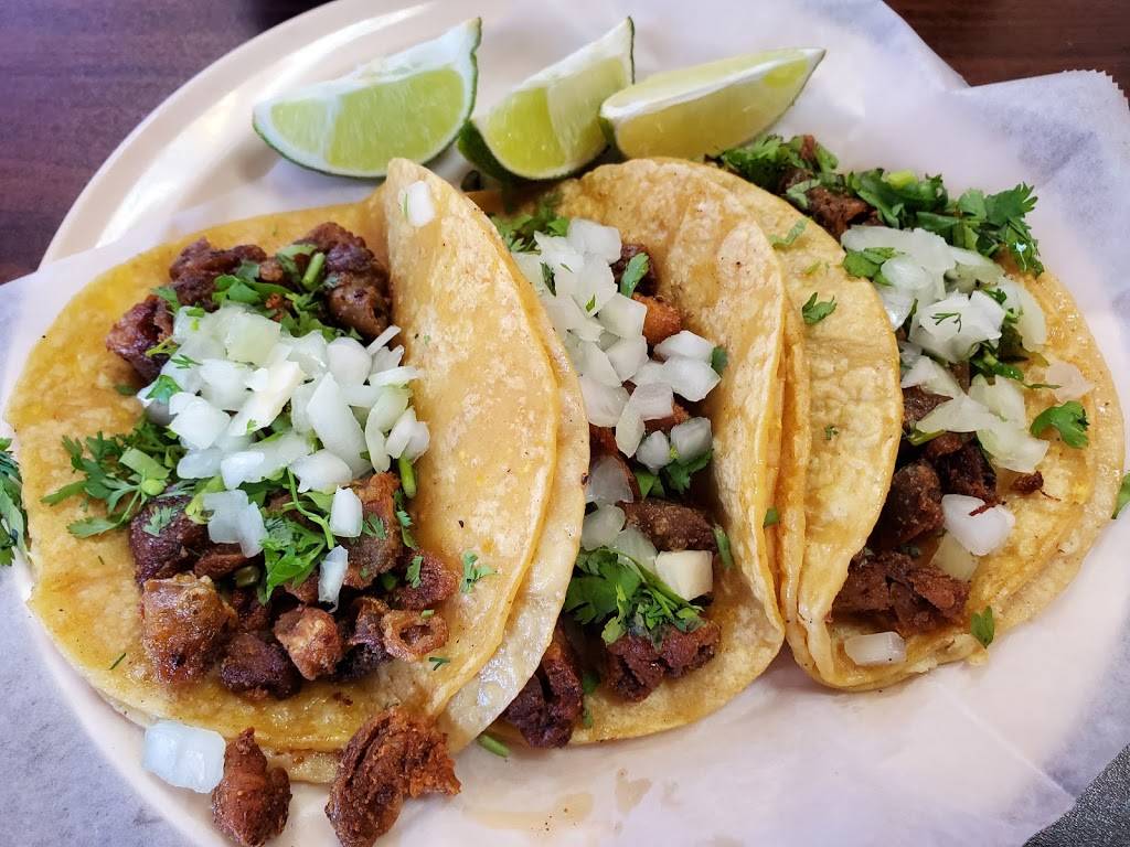 Lucas Tacos | restaurant | 1150 W Pioneer Dr, Irving, TX 75061, USA | 9722036770 OR +1 972-203-6770