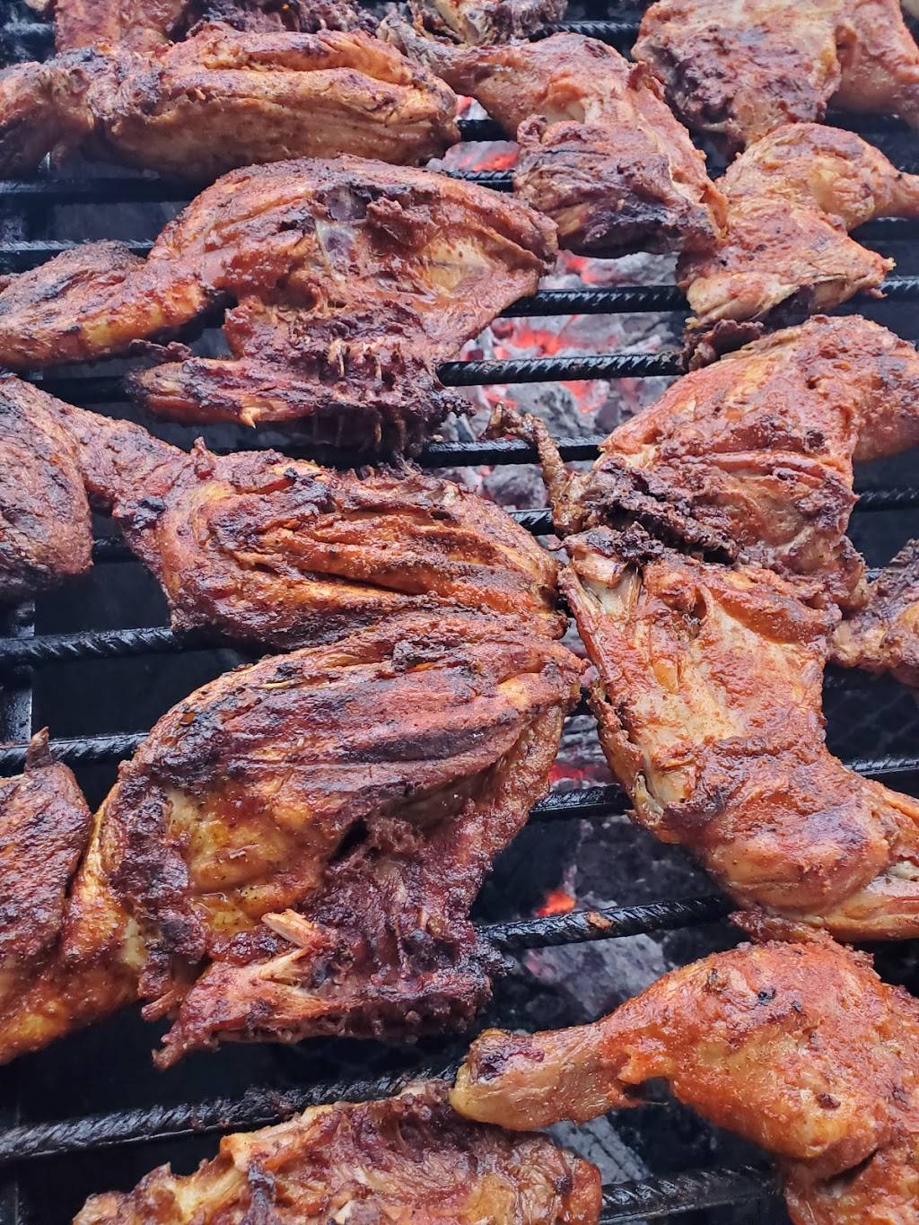 El Alteno Pollos Asados Al Carbon | restaurant | 1480 E New York St, Aurora, IL 60505, USA | 6303406970 OR +1 630-340-6970