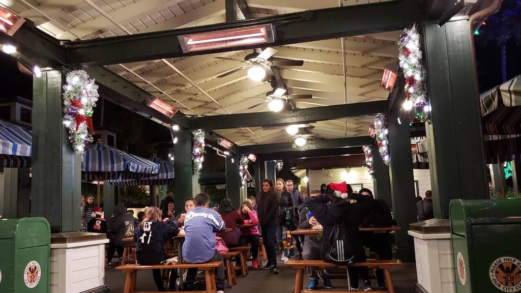 Sunset Ranch Market | restaurant | Disney Hollywood Studios, 351 South Studio Dr, Kissimmee, FL 34747, USA | 4079393463 OR +1 407-939-3463