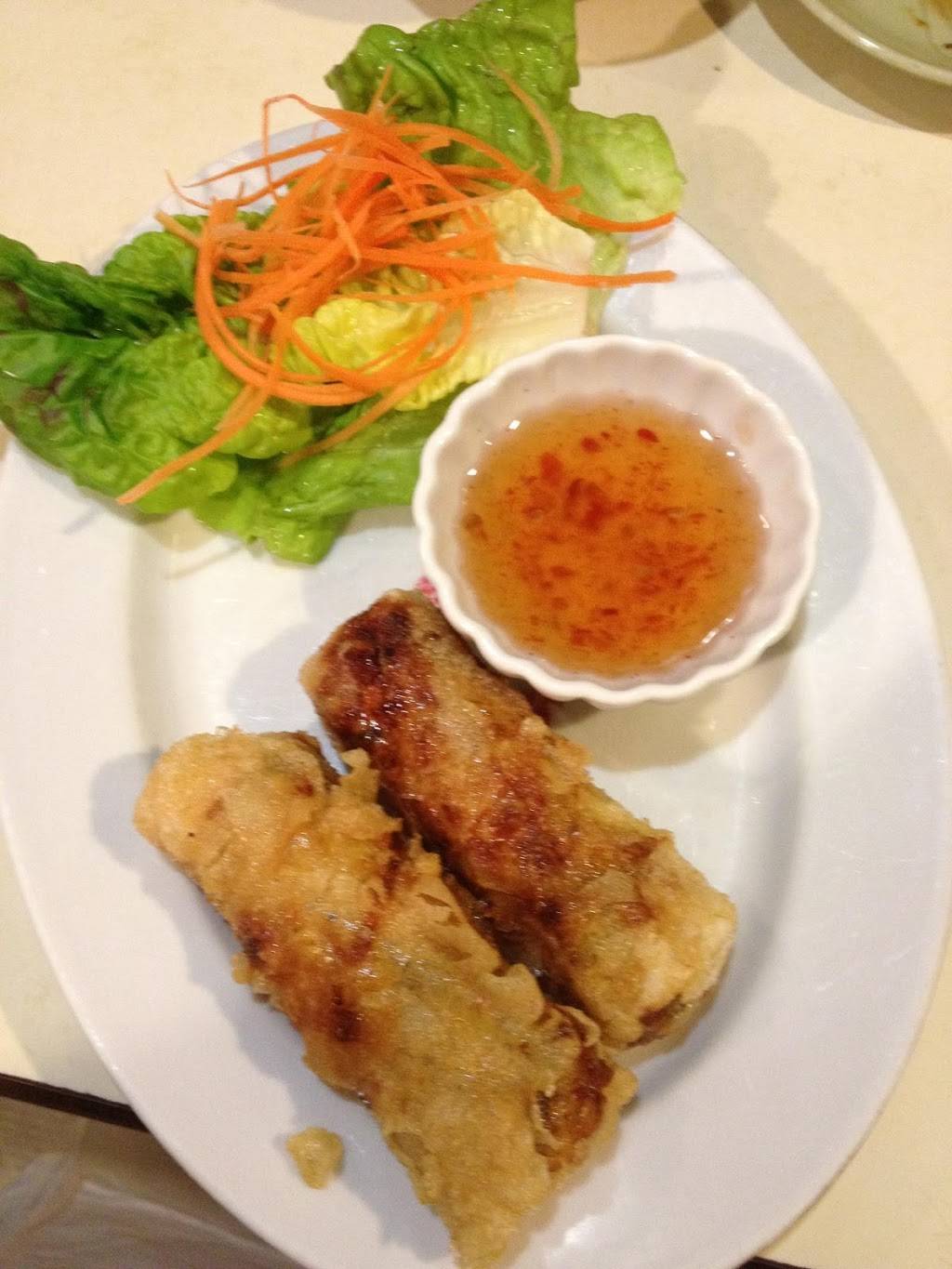 Truc Orient Express | restaurant | 3 Harris St, West Stockbridge, MA 01266, USA | 4132324204 OR +1 413-232-4204