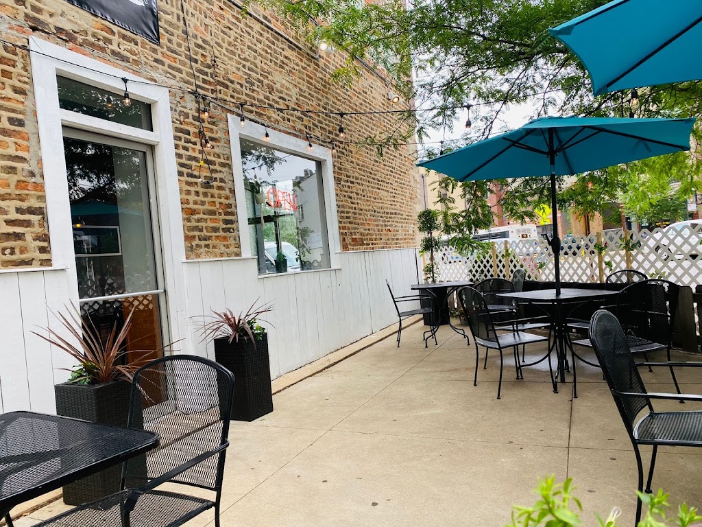 LE CAFE STATION GRILL | restaurant | 1889 N Winnebago Ave, Chicago, IL 60647, USA | 7736974644 OR +1 773-697-4644