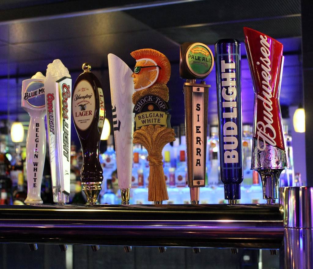 Club 44 | night club | 4030 Coldwater Rd, Fort Wayne, IN 46805, USA | 2607555689 OR +1 260-755-5689