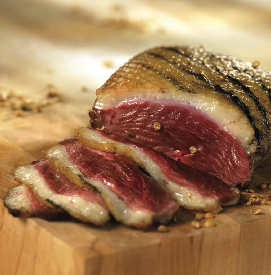 Gourmeyeur | restaurant | 3535 Desserte Nord Autoroute 440 O, Laval, QC H7P 5G9, Canada | 4506815528 OR +1 450-681-5528