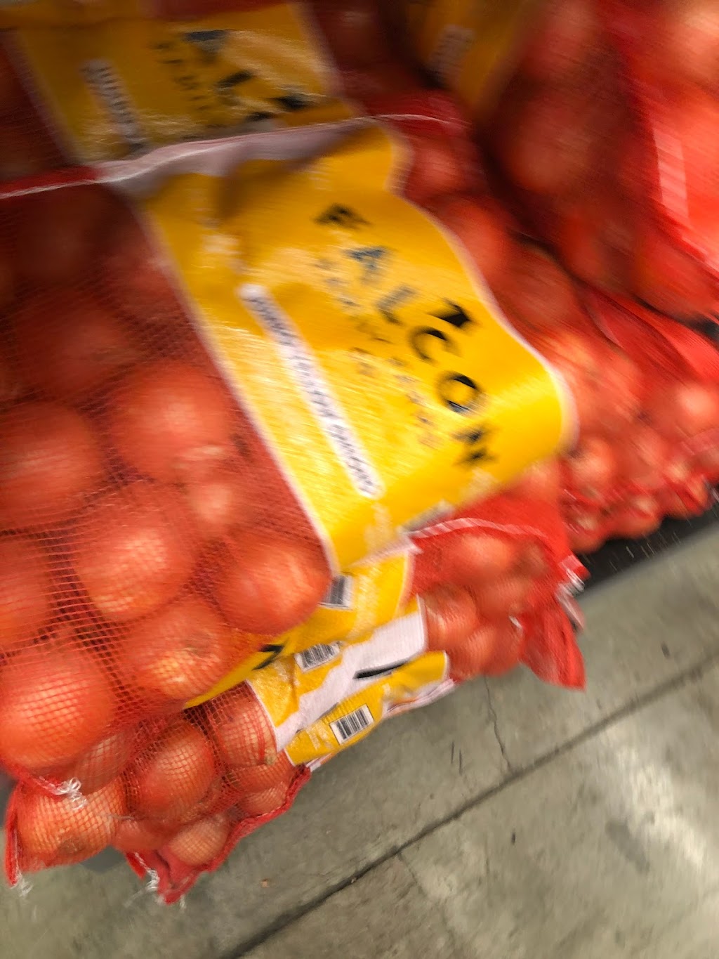 Frankos Hot Dogs | meal takeaway | 19th &, Main St, Forest Grove, OR 97116, USA | 9072405297 OR +1 907-240-5297