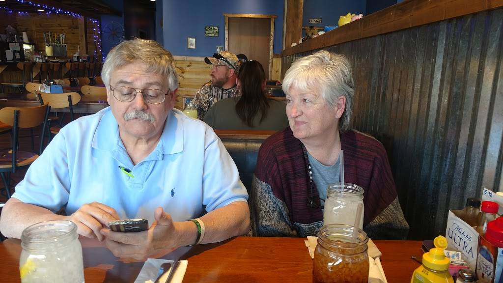 Lucio Cs | restaurant | 12134 King William Rd, King William, VA 23086, USA | 8047697171 OR +1 804-769-7171