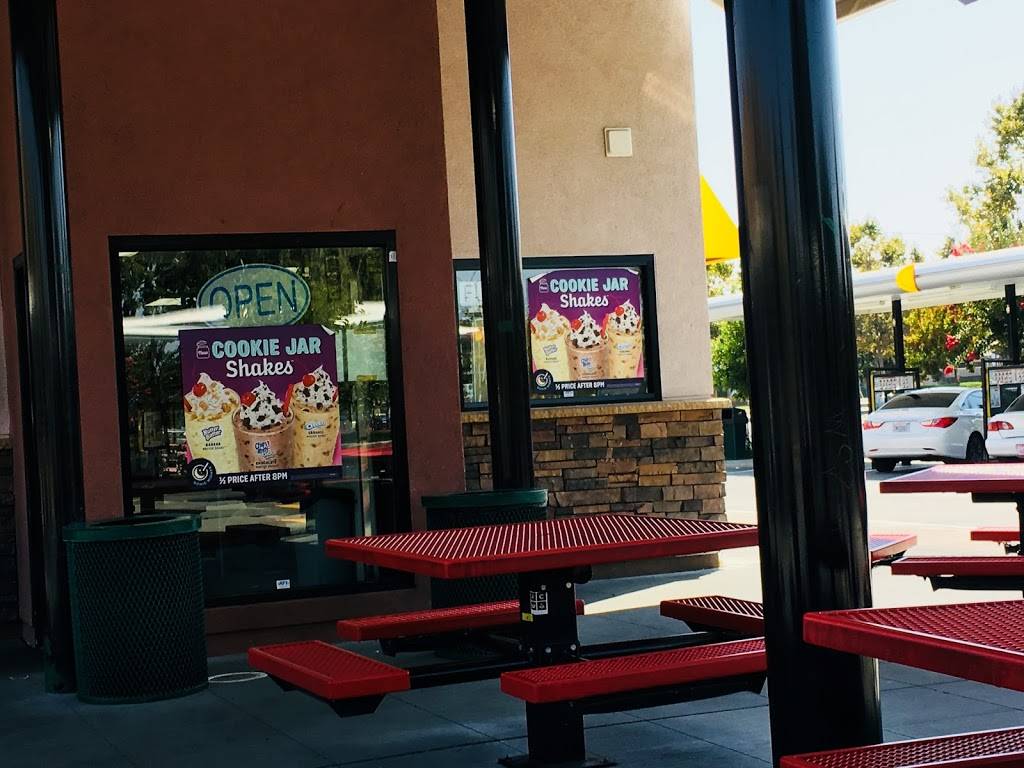 Sonic Drive-In | restaurant | 31187 Mission Blvd, Hayward, CA 94544, USA | 5104411125 OR +1 510-441-1125