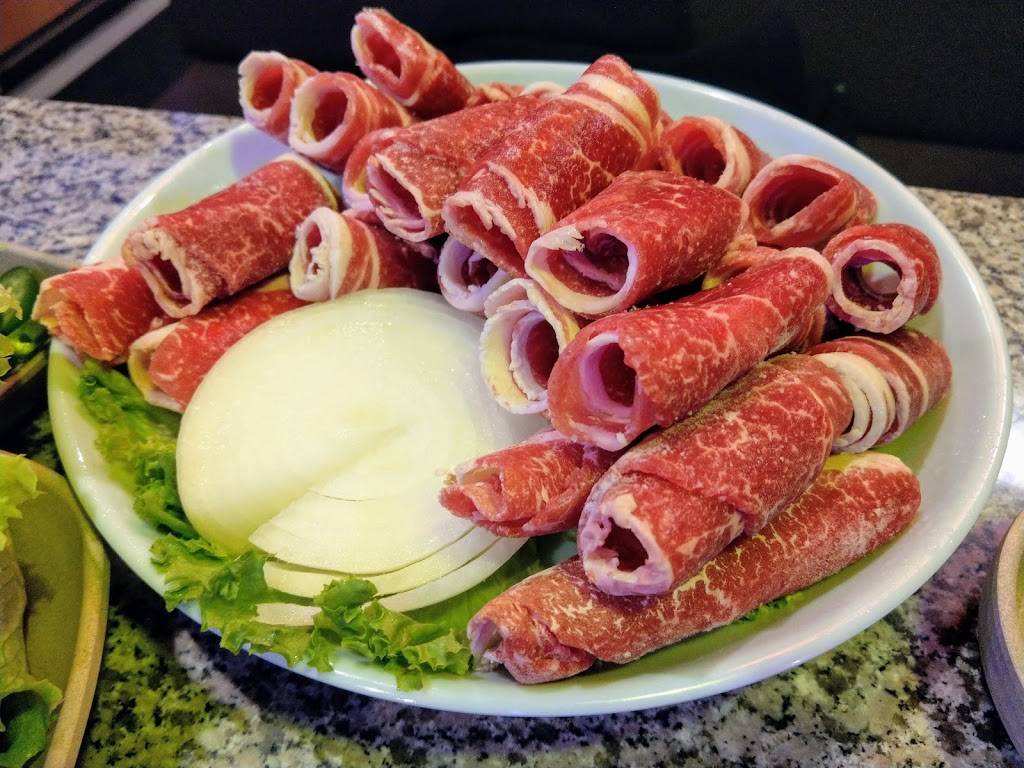 Star BBQ | restaurant | 1209 Savoy Plaza Ln, Savoy, IL 61874, USA | 2173567777 OR +1 217-356-7777