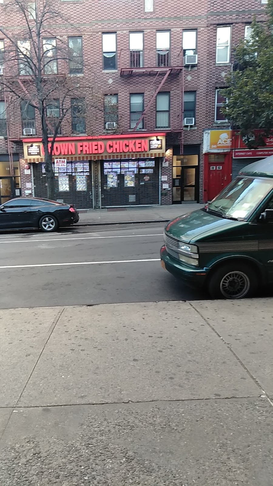 Crown Fried Chicken & Coffee Shop | restaurant | 848 Franklin Ave, Brooklyn, NY 11225, USA | 7185522928 OR +1 718-552-2928