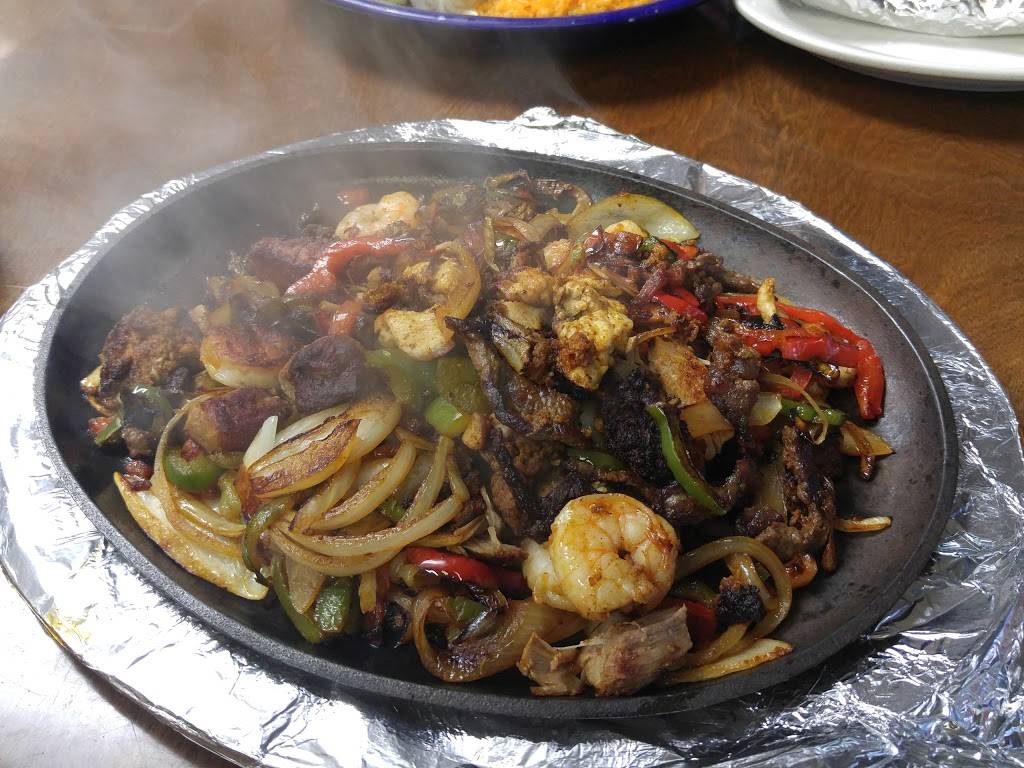 El Potrero Mexican Restaurant | restaurant | 1706 W Main St, Owosso, MI 48867, USA | 9897208226 OR +1 989-720-8226