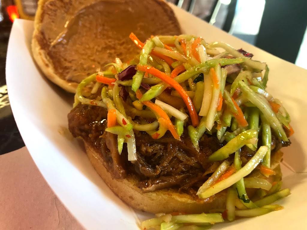 Right-A-Way Burger Joint | restaurant | 1333 N Santa Fe Ave suite 118, Edmond, OK 73003, USA | 4053591020 OR +1 405-359-1020